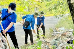 Công tác đoàn và phong trào sinh viên Đại học Huế đi vào chiều sâu