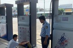 Tiền Giang: Xử lý 27 vụ vi phạm kinh doanh xăng dầu, nộp ngân sách gần 1,3 tỷ đồng