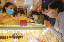 Giá vàng hôm nay ngày 20/9 tiếp tục tăng vùn vụt