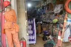 Loạn giá thiết bị phòng cháy, chữa cháy