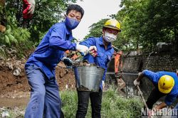 Những ngày cuối tuần xanh của thanh niên thoát nước