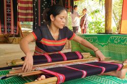 Đạt nhiều chỉ tiêu về hạ tầng, KTXH ở vùng đồng bào dân tộc thiểu số và miền núi