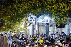 Cho thuê vỉa hè ở TP.HCM, ưu tiên người tại chỗ có nhu cầu kinh doanh