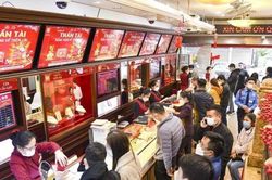 Giá vàng vượt mốc 69 triệu đồng/lượng, người mua vàng từ đầu năm lãi bao nhiêu tiền?