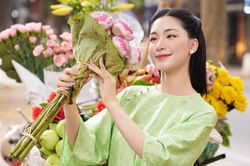 Hòa Minzy bắt trend chụp mùa thu Hà Nội, nhan sắc ngỡ như cô Tấm trong cổ tích