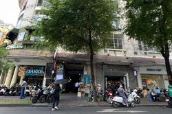 TP Hồ Chí Minh đưa ra mức thu phí sử dụng tạm thời lòng đường, hè phố