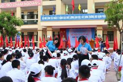 Hơn 5.300 tỷ đồng chi trả khám, chữa bệnh BHYT cho học sinh, sinh viên