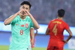 Xác định 5 đội đầu tiên giành vé vào vòng 1/8 bóng đá nam Asiad 19