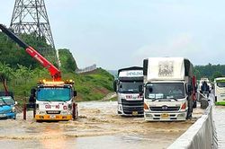 Lý do chậm xử lý sự cố ngập trên cao tốc Phan Thiết - Dầu Giây
