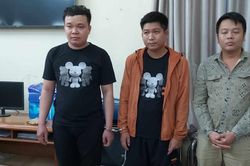 Nhóm tín dụng đen khống chế cô gái 22 tuổi bằng ảnh khỏa thân