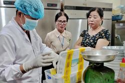 Tìm thấy nhiều loại vi khuẩn gây ngộ độc trong mẫu bánh mỳ Phượng