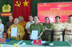 Chư Prông phối hợp đảm bảo an toàn giao thông tại các cơ sở Phật giáo