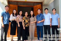 Bắc Sơn: Thăm, tặng quà thân nhân người có công