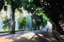 Thời tiết hôm nay ngày 22/9/2023: Hà Nội ngày nắng, TP. Hồ Chí Minh, Đà Nẵng chiều tối có mưa