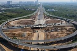 Nhiều công trình 'há miệng' chờ đất, cát (bài 1)