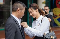 Bà xã NSND Công Lý hé lộ về tình hình kinh tế của hai vợ chồng, có còn khó khăn?