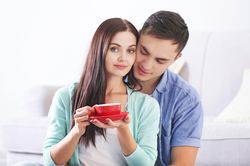 7 dấu hiệu chứng tỏ anh ấy muốn cưới bạn
