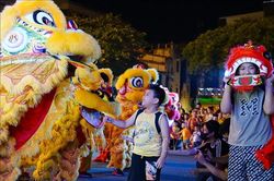 Thiếu nhi Thủ đô vui đón Tết trung thu sớm