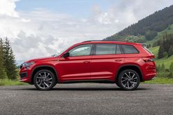Skoda Kodiaq ra mắt tại Việt Nam: Giá từ 1,189 tỷ đồng, cạnh tranh với Hyundai Santa Fe, Ford Everest