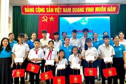 Giúp trẻ mồ côi vững bước