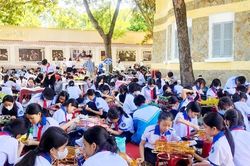 Hội thi làm lồng đèn truyền thống Tết Trung thu 2023