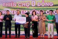 Đoàn công tác của Quốc hội hỗ trợ hơn 6 tỷ đồng an sinh xã hội tại Yên Bái