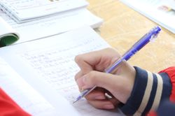 Nhiều tỉnh thành chấn chỉnh lại việc dạy thêm, dạy tăng cường trong nhà trường