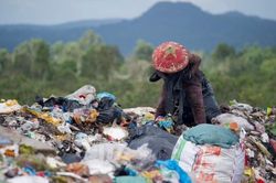 Rác thải nhựa: Nguồn tài nguyên đang bị lãng phí