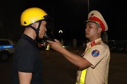Bắc Giang: Xử lý gần 70 lái xe vi phạm nồng độ cồn trong một buổi tối