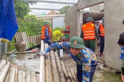 Thừa Thiên Huế: Lốc xoáy, mưa lớn gây thiệt hại nặng nề