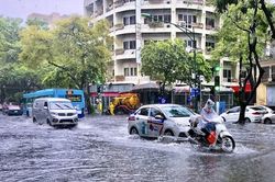 Cập nhật mới nhất về áp thấp nhiệt đới: Nhiều khu vực mưa rất to
