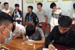 Bắt giữ hàng chục thanh niên tụ tập lạng lách, đánh võng