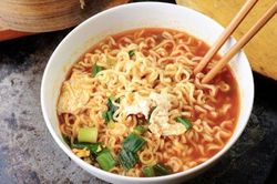Mức tiêu thụ mỳ ăn liền toàn cầu đạt kỷ lục vì lạm phát