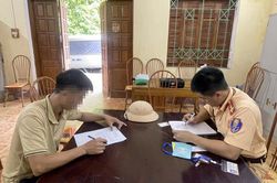 Xử phạt thầy dạy lái ô tô cản đường xe ưu tiên