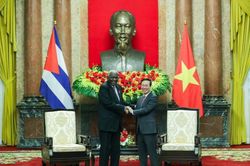 Việt Nam luôn ghi nhớ, biết ơn sự ủng hộ của Cuba trong cuộc đấu tranh thống nhất đất nước