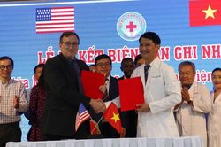 Ký kết hợp tác giữa Mayo Clinic và Bệnh viện Đà Nẵng