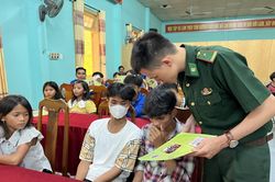 Tăng cường công tác tuyên truyền để người dân hiểu và chấp hành nghiêm pháp luật