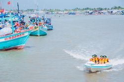 Nỗ lực gỡ cảnh báo 'thẻ vàng' của Ủy ban châu Âu