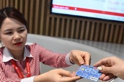 Thẻ ngân hàng thúc đẩy thanh toán không dùng tiền mặt
