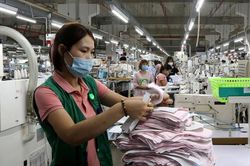 Thúc đẩy tiêu dùng và giải ngân vốn đầu tư công