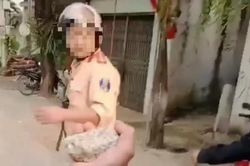 Tạm giữ hình sự một đối tượng hô hào, đuổi đánh cán bộ CSGT