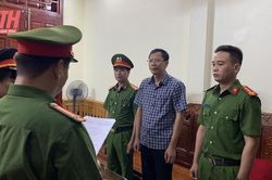 Hiệu trưởng và 2 thuộc cấp Trường CĐ Công nghiệp Thanh Hóa bị bắt tạm giam