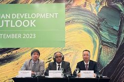 ADB: Tăng trưởng GDP Việt Nam năm 2023 đạt 5,8%, cao nhất trong khu vực