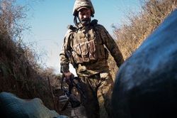 Tình hình Ukraine: Kiev khẳng định sắp có 'tin tốt lành' từ Zaporizhzhia, 10.000 lính đầu hàng trước Nga, Mỹ và Anh tham gia vụ tấn công Crimea?