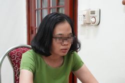 Nữ điều dưỡng cạy tủ trộm tiền của đồng nghiệp để đánh bạc online