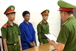 Bắt tạm giam đối tượng chống đối CSGT ở Hà Giang