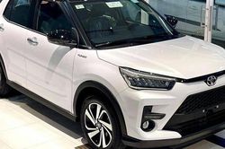 Xe tô tô gầm cao rẻ nhất Việt Nam: Xe hãng Vinfast đứng vị trí thứ mấy?