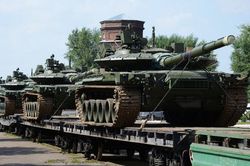 Quân đội Nga nhận lô xe tăng T-80BVM 'sản xuất mới' đầu tiên?
