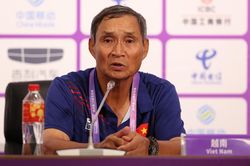 HLV Mai Đức Chung: 'Đội tuyển Việt Nam sa sút thể lực'