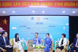 Chuyên gia tâm lý Đinh Đoàn: Chia sẻ để giữ hạnh phúc gia đình